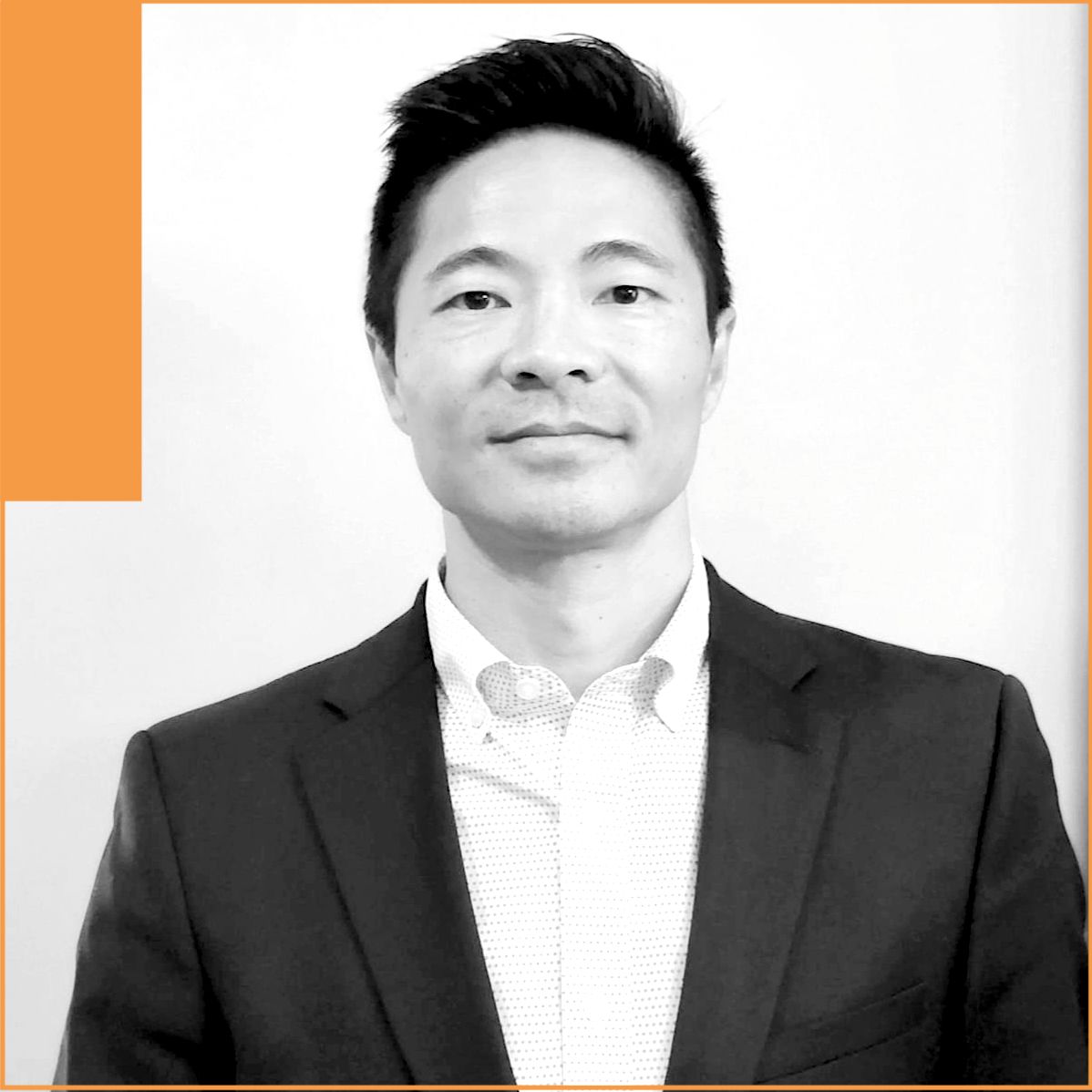 photo de la tête et des épaules d'W. Francis Fung